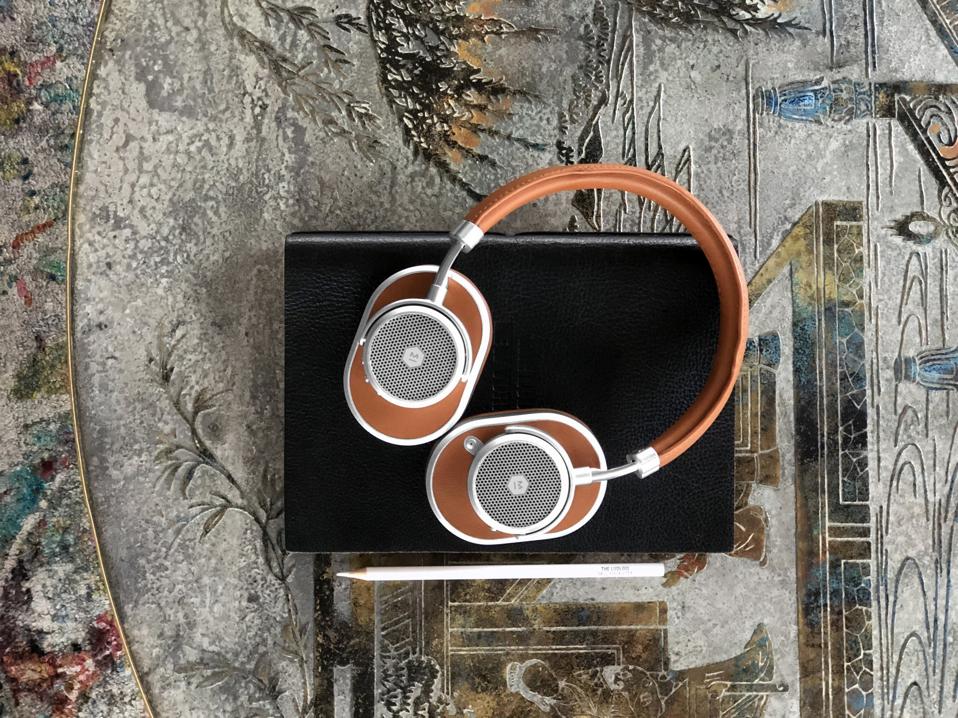 Top Rated Noise Cancelling Headphones For Travel